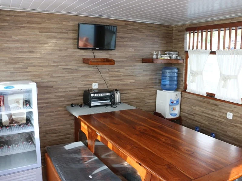 Florence Phinisi - Luxury Phinisi Komodo Charter 2026